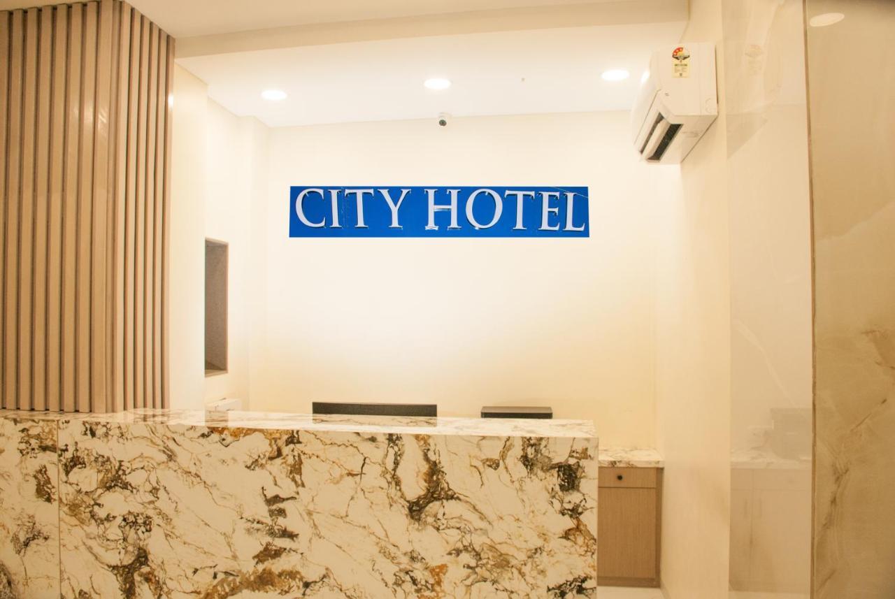 City Hotel Mumbai Exterior photo